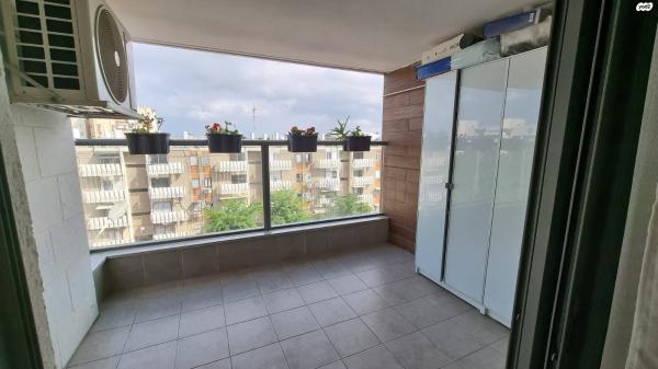 חנה סנש 6 (רובע ג)