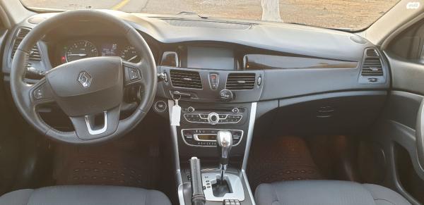 רנו לטיטוד (2013)