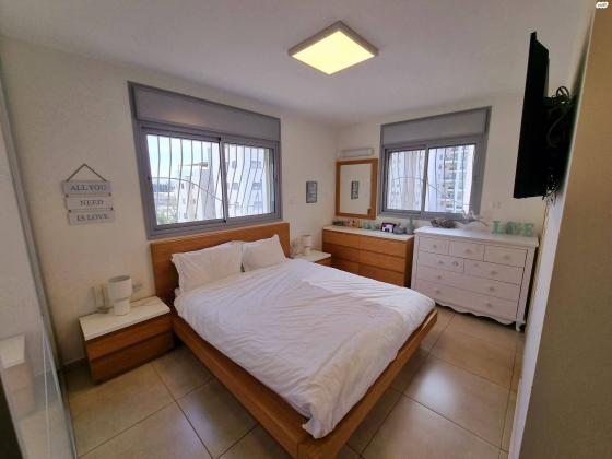 הר הצופים 25 (רחובות ההולנדית)