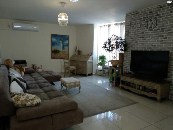 אהרון ברט 5 (מרכז העיר)