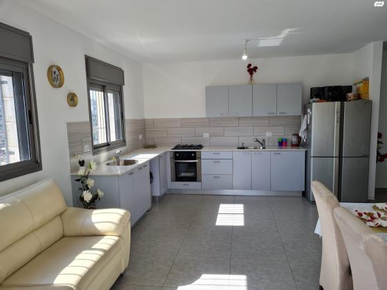 רבי מנחם פרוש 12 (רמת בית שמש ג')