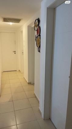 אדוריים 243 (העפלה)