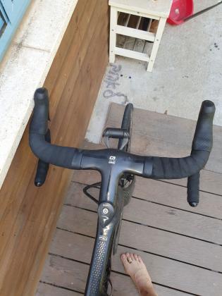 גלגלי פולקרום קרבוןמעצורים הידראוליםהי...