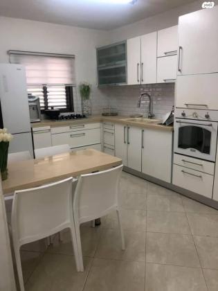 חיים משה שפירא 23 (רובע ד)