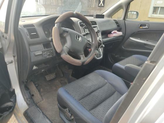 הונדה סטרים (2004)