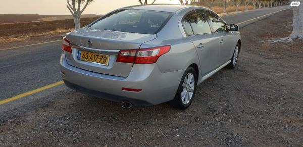 רנו לטיטוד (2013)