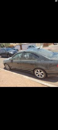 סובארו B4 (2008)