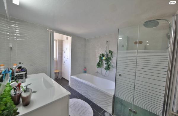 מקור ברוך 15 (מרכז העיר)