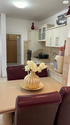 אדוריים 243 (העפלה)