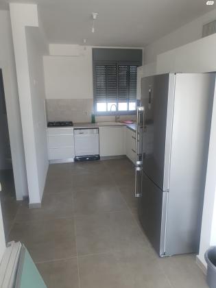 חנה רובינא 20 (מרכז)