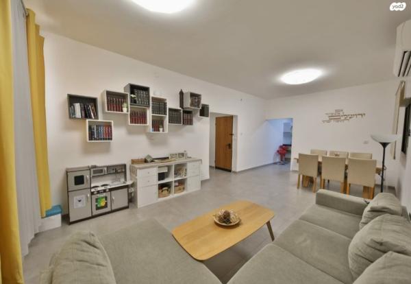 מקור ברוך 15 (מרכז העיר)