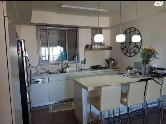 רפאל איתן 1 (אם המושבות)