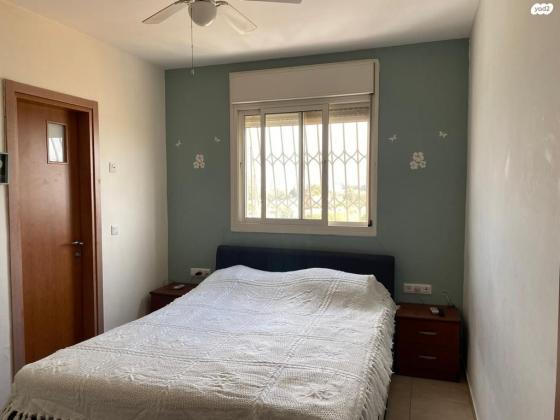 הרב חנזין 4 (יוספטל)