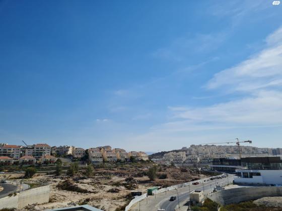 רבי מנחם פרוש 12 (רמת בית שמש ג')