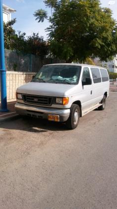 פורד אקונוליין קצר (2004)