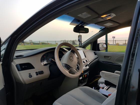 טויוטה סיינה (2011)