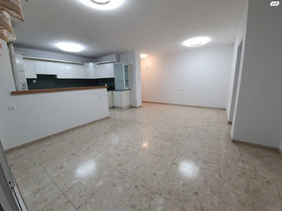 הנגיד 16 (נאות שקמה)