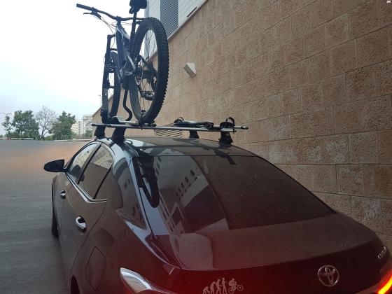 גגון לרכב מסוג טולה thule+שני