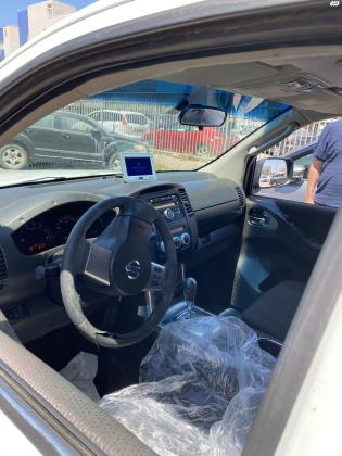 ניסאן נבארה 4X4 (2011)