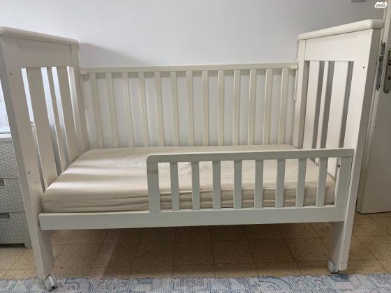 מיטת תינוק של שילב