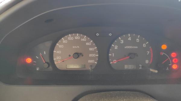 ניסאן אלמרה (1999)