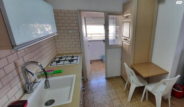 קדיש לוז 12 (לב העיר)