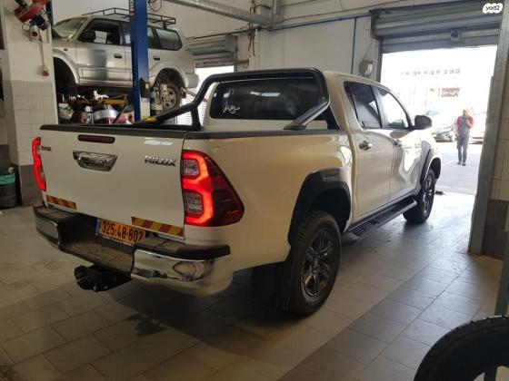 טויוטה היילקס 4X4 (2020)