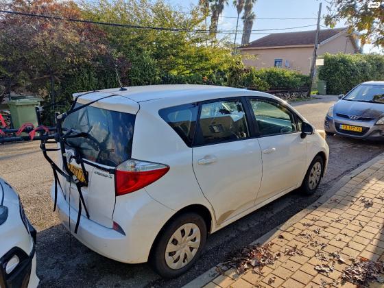 טויוטה ספייס ורסו (2012)