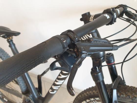 אופני קרוס קאנטרי מדהימים וקלילים,