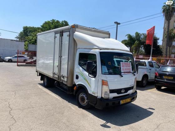 ניסאן קבסטאר (2011)