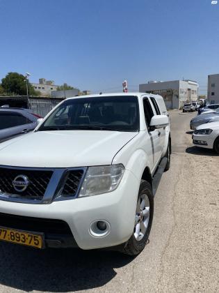 ניסאן נבארה 4X4 (2011)