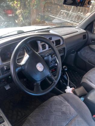 מאזדה B2500 4X4 (2004)