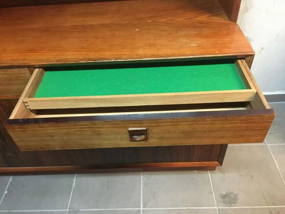 מזנון/ויטרינה דניש וינטאג? שנות ה