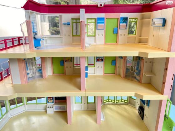 בית מלון פליימוביל, 3 קומות, כמו חדש