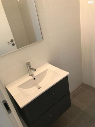 חסידי האומות 20 (דקר)