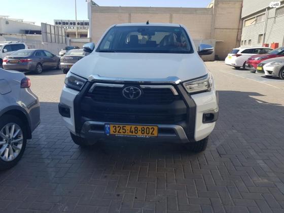 טויוטה היילקס 4X4 (2020)