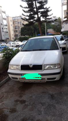 סקודה אוקטביה (2000)