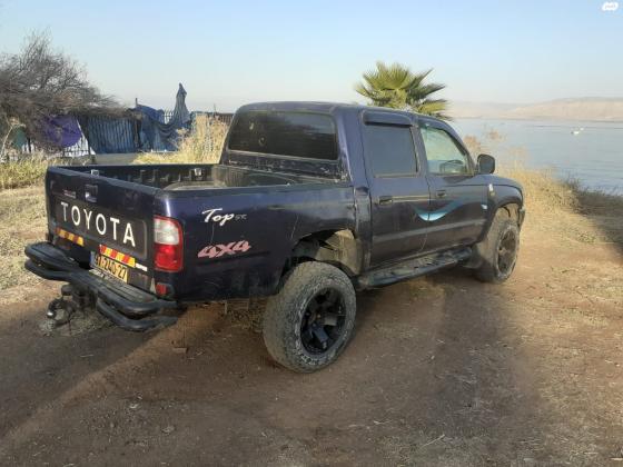 טויוטה היילקס 4X4 (2000)