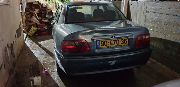 מיצובישי כריזמה (2003)