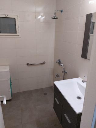 הרב פרץ ציוני 4 (מרכז העיר)