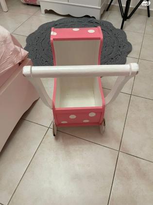 עגלת בובה מעץ בסגנון וינטג עגלת בובה מעץ