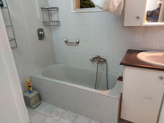 הנביאים 8 (מחנה יהודה)