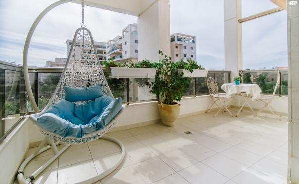 משה דוד מייזנר 6 (כפר גנים ג)