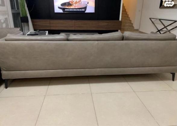 למכירה סלון עור אמיתי במצב