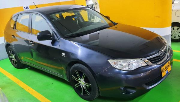 סובארו B3 האצ'בק (2008)