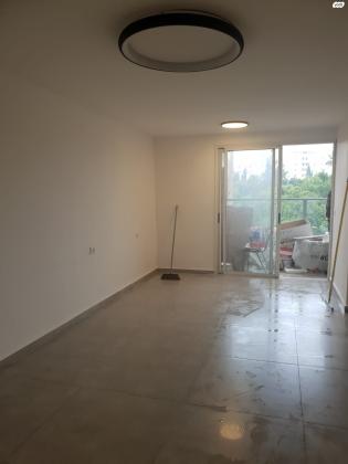 מעפילי אגוז 66 (נוה חן)