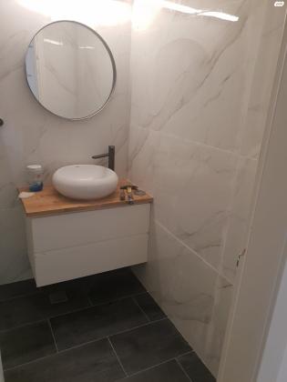 מעפילי אגוז 66 (נוה חן)