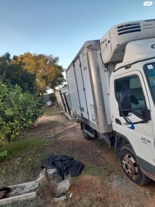 מיצובישי קאנטר (2009)