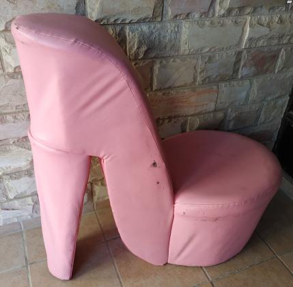 כורסא קטנה ומגניבה בצורת נעל