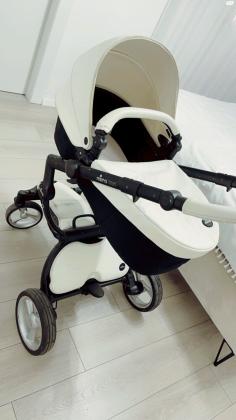 עגלת מימה לבנה מהממת ,הכוללת